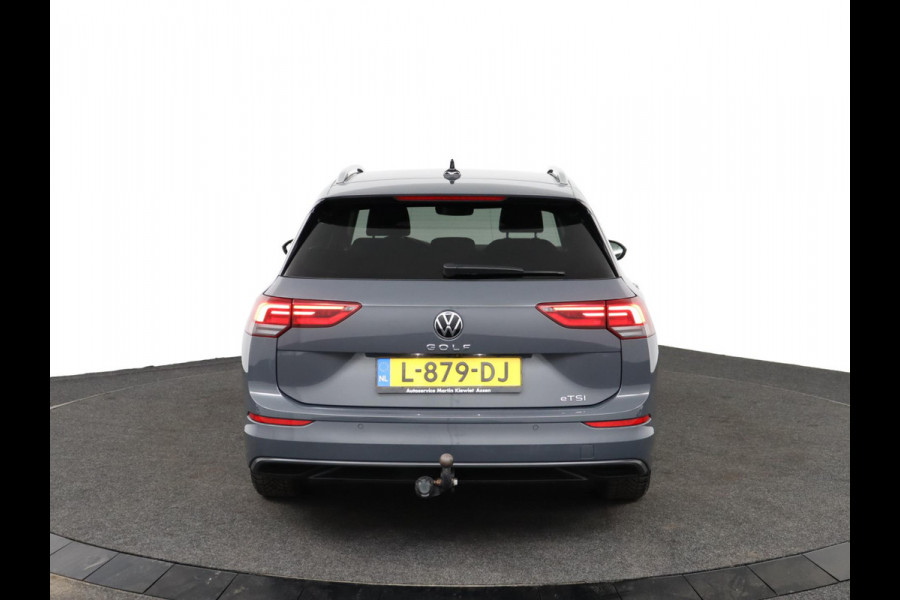 Volkswagen GOLF Variant 1.0 eTSI Life Automaat|Achteruitrijcamera|Trekhaak