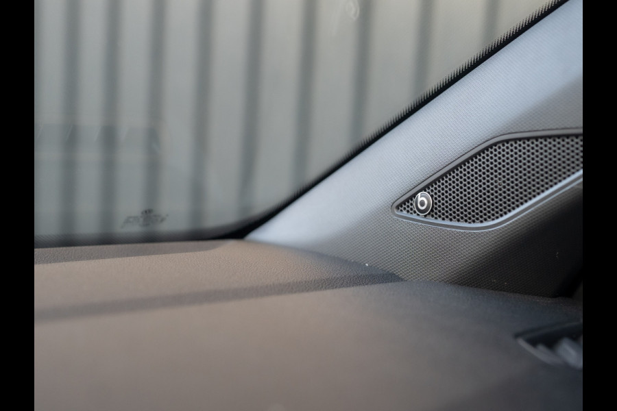 Volkswagen T-Cross 1.0 TSI R-Line | Beats | Virtual Cockpit | 18'' | Keyless | Side Assist | Camera | Prijs Rijklaar!!