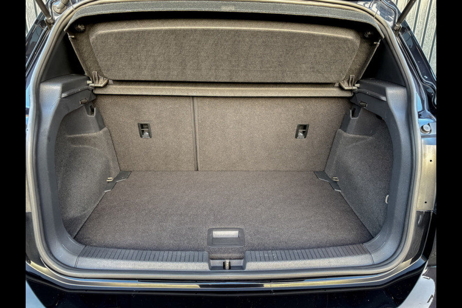 Volkswagen T-Cross 1.0 TSI R-Line | Beats | Virtual Cockpit | 18'' | Keyless | Side Assist | Camera | Prijs Rijklaar!!