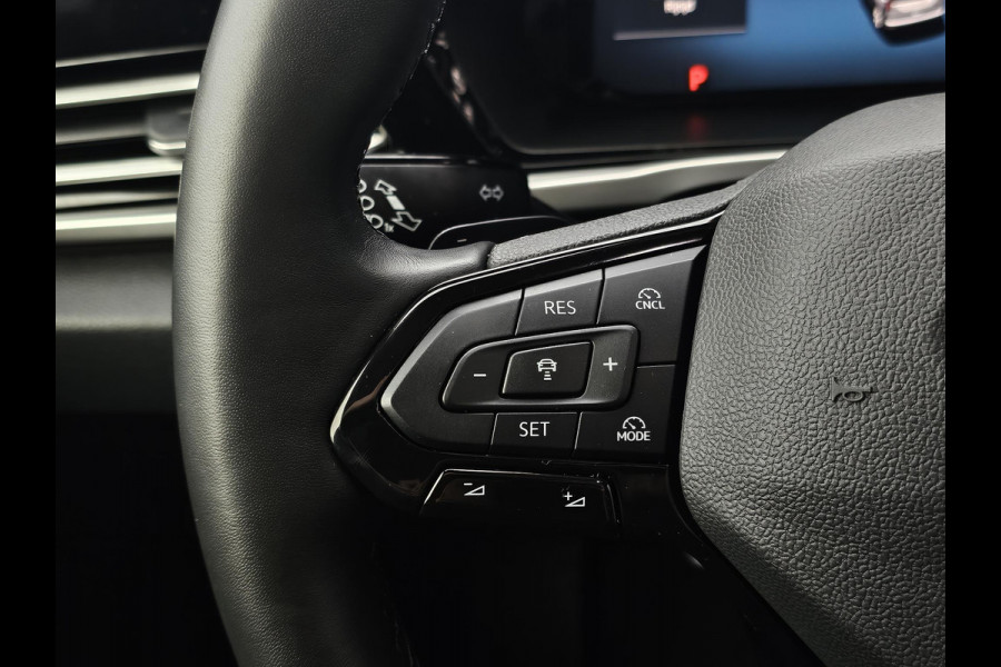 Ford Transit Connect 1.5 EcoBoost PHEV L2 Limited | Trekhaak | Camera | Lichtmetalen Velgen | Climate Control | Navigatie |