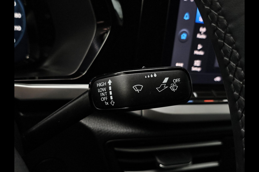 Ford Transit Connect 1.5 EcoBoost PHEV L2 Limited | Trekhaak | Camera | Lichtmetalen Velgen | Climate Control | Navigatie |