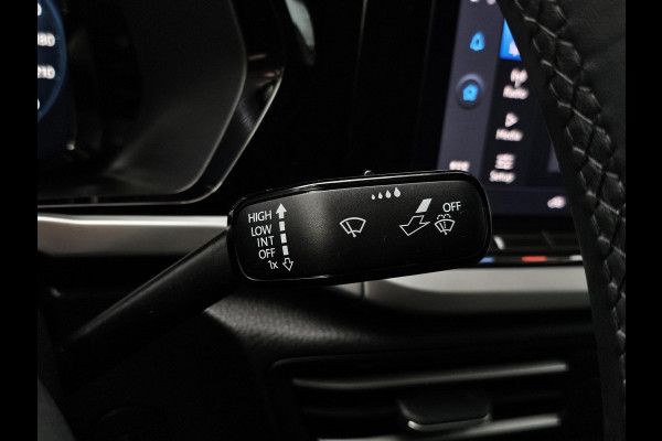 Ford Transit Connect 1.5 EcoBoost PHEV L2 Limited | Trekhaak | Camera | Lichtmetalen Velgen | Climate Control | Navigatie |