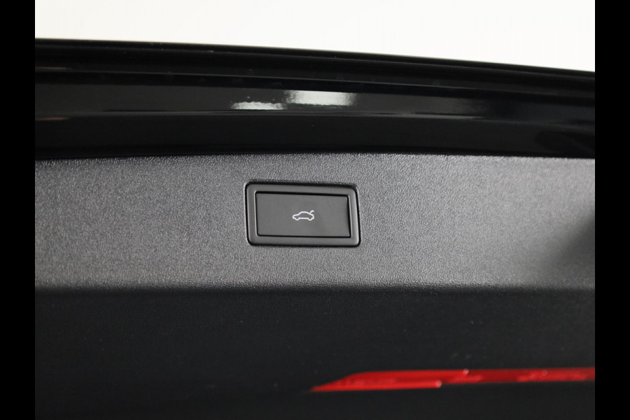 Volkswagen Tiguan R-Line Edition 1.5 eHybrid 200 kW / 272 PK SUV 6 v