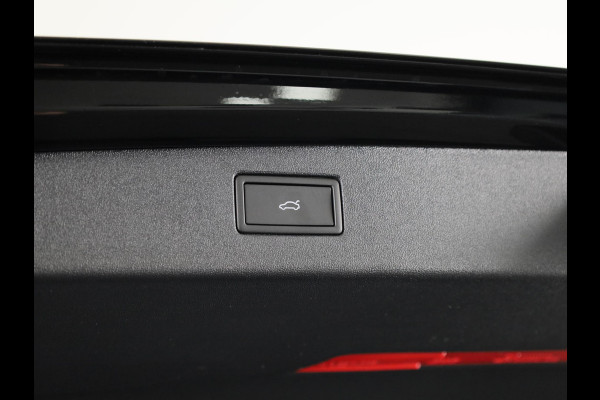 Volkswagen Tiguan R-Line Edition 1.5 eHybrid 200 kW / 272 PK SUV 6 v