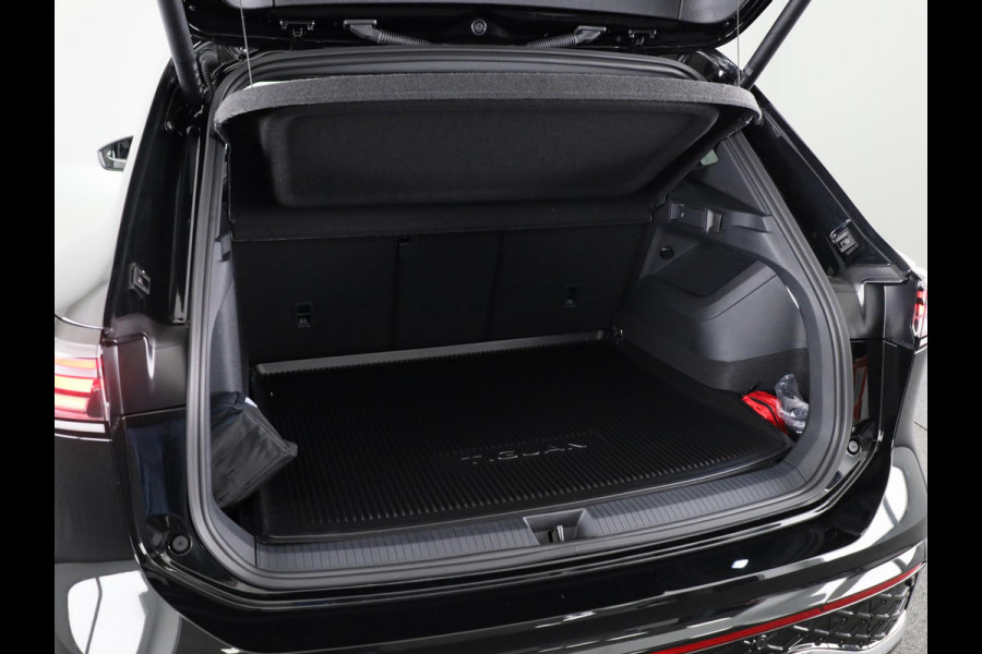 Volkswagen Tiguan R-Line Edition 1.5 eHybrid 200 kW / 272 PK SUV 6 v