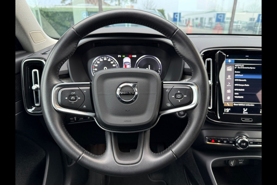 Volvo XC40 1.5 T5 Recharge Inscription - Automaat - Leder - Navi - Harman Kardon - Climate
