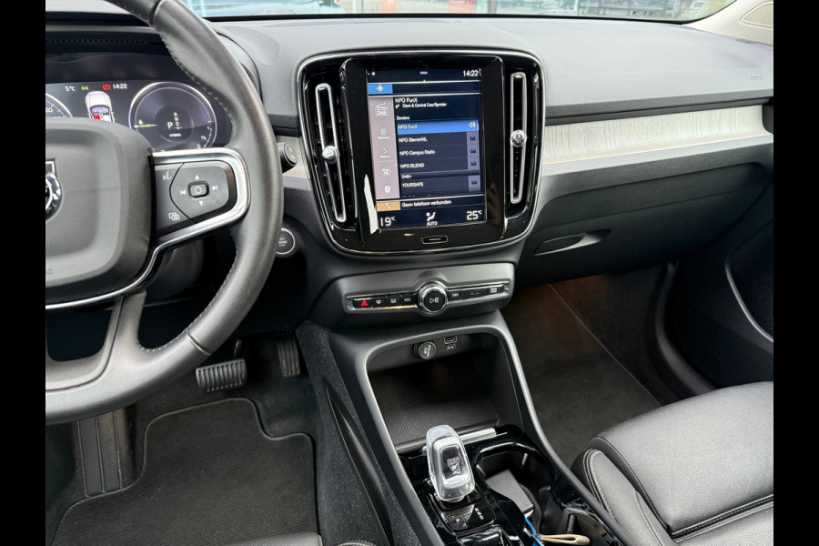 Volvo XC40 1.5 T5 Recharge Inscription - Automaat - Leder - Navi - Harman Kardon - Climate