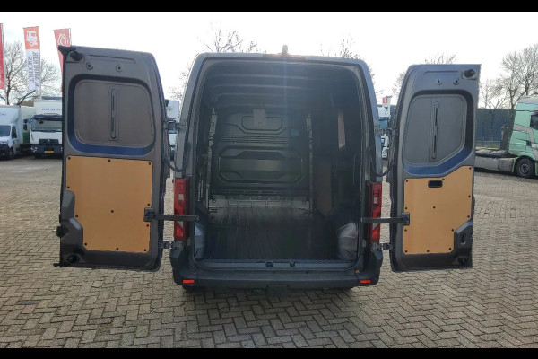 Renault Master 150.35 - L2H2 GESLOTEN - EURO 6 - METALLIC ASFALT - TREKHAAK - V-32-JZF - BPM VRIJ!