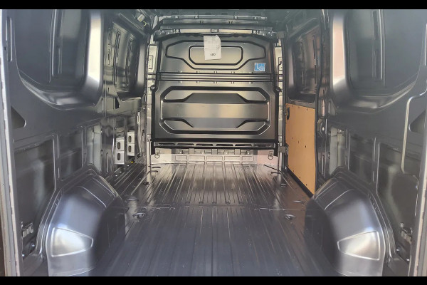 Renault Master 150.35 - L2H2 GESLOTEN - EURO 6 - METALLIC ASFALT - TREKHAAK - V-32-JZF - BPM VRIJ!