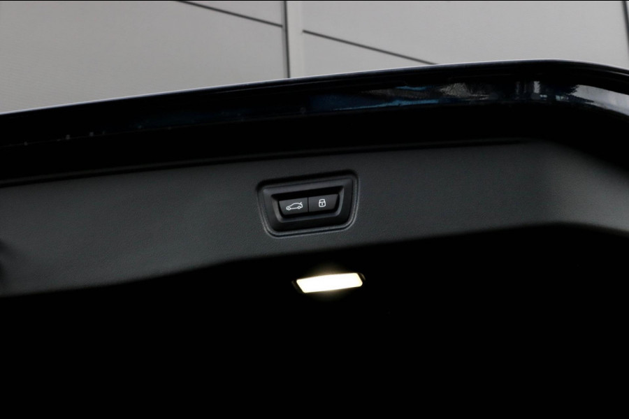 BMW 5 Serie Touring 520i | M-Sport | Trekhaak | Harman Kardon | Memory | Stoelventilatie | Driving Ass. Pro | Fabrieksgarantie