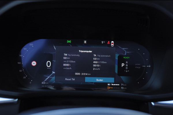 Volvo XC60 T6 350PK Automaat AWD Plus Black Edition / Adaptieve cruise control / BLIS / Panoramadak / Stoel - en stuurverwarming / Keyless entry / Elektrische stoelen / Parkeersensoren met 360 camera