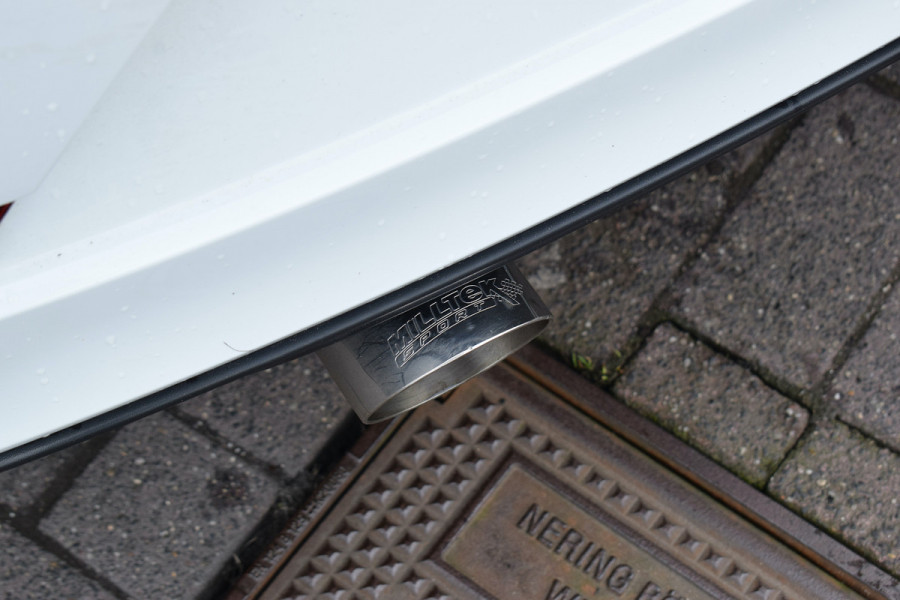 Volkswagen up! 1.0 TSI GTI | Milltek | Apple CarPlay | Beats | Stoelverwarming