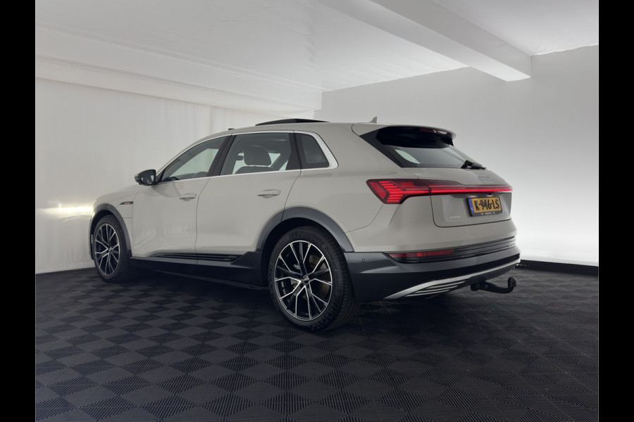 Audi e-tron 55 quattro advanced 95 kWh [ 3-Fase ] (INCL-BTW) *PANO | LUXURY-LEATHER | ADAPTIVE-CRUISE | FULL-LED | DIGI-COCKPIT | KEYLESS | MEMORY-PACK | AIR-SUSPENSION | CAMERA | AMBIENT-LIGHT |  NAVI-FULLMAP | SHIFT-PADDLES | DAB+ | COMFOR
