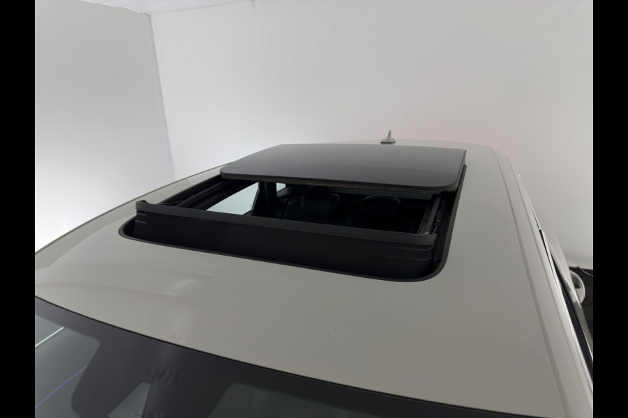 Audi e-tron 55 quattro advanced 95 kWh [ 3-Fase ] (INCL-BTW) *PANO | LUXURY-LEATHER | ADAPTIVE-CRUISE | FULL-LED | DIGI-COCKPIT | KEYLESS | MEMORY-PACK | AIR-SUSPENSION | CAMERA | AMBIENT-LIGHT |  NAVI-FULLMAP | SHIFT-PADDLES | DAB+ | COMFOR