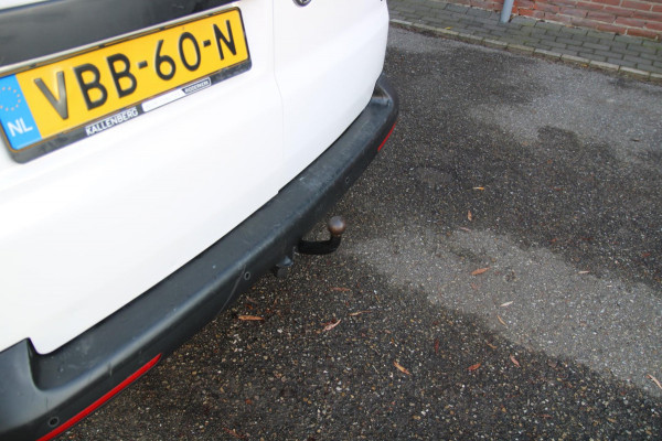 Volkswagen Transporter 2.0 TDI 102PK L2H1 Trekhaak / Cruise / Navi