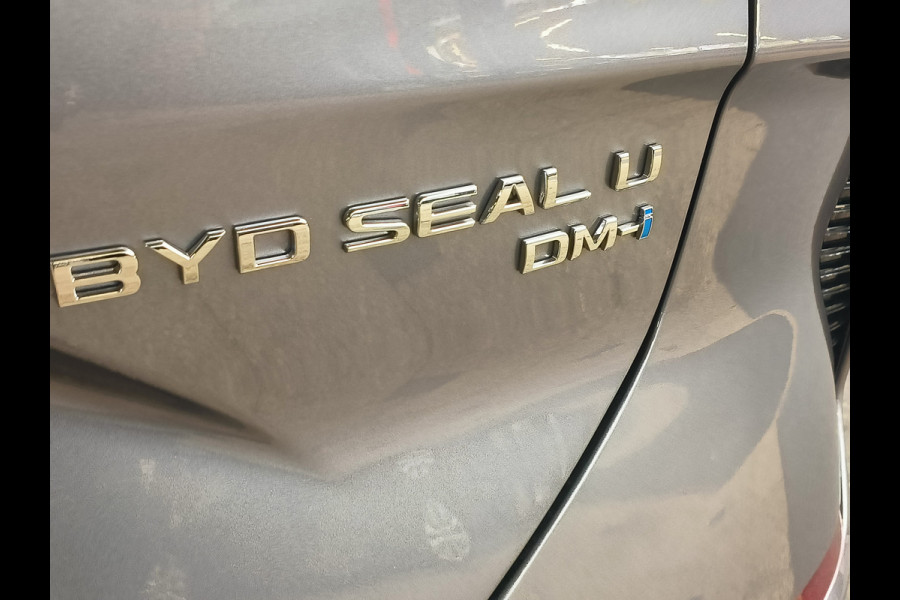 BYD SEAL U 1.5 DM-i FWD Boost HYBRID NIEUW!!!!! Henk Jongen Auto's in Helmond,  al 50 jaar service zoals 't hoort!