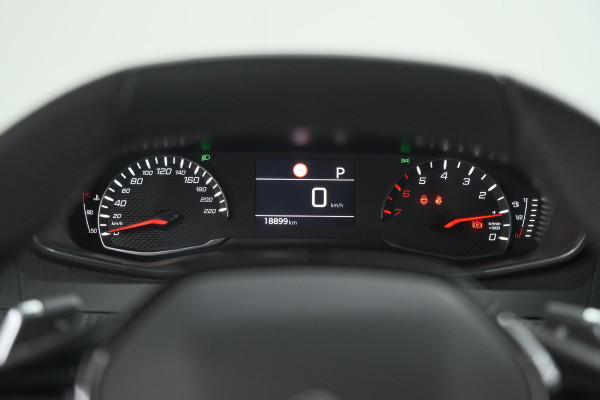 Peugeot 2008 PureTech 130 EAT8 Allure | Camera | Navigatie | Apple Carplay | Parkeersensoren