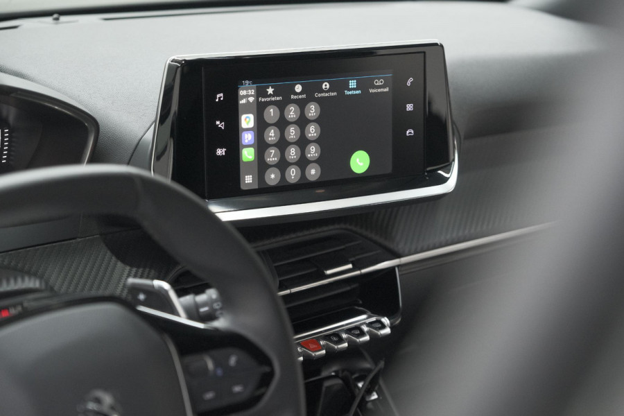 Peugeot 2008 PureTech 130 EAT8 Allure | Camera | Navigatie | Apple Carplay | Parkeersensoren