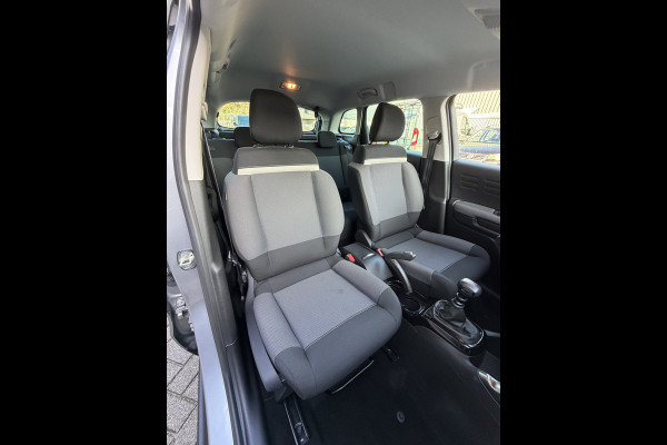 Citroën C3 Aircross 110pk Shine (Camera - Keyless Entry - Automatische Airco - LED - Navigatie - Apple Carplay - Parkeersensoren)