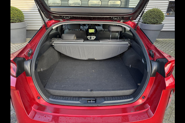 Toyota Prius 1.8 Plug-in Executive | Navigatie | Camera | DAB | Lichtmetalen Velgen |