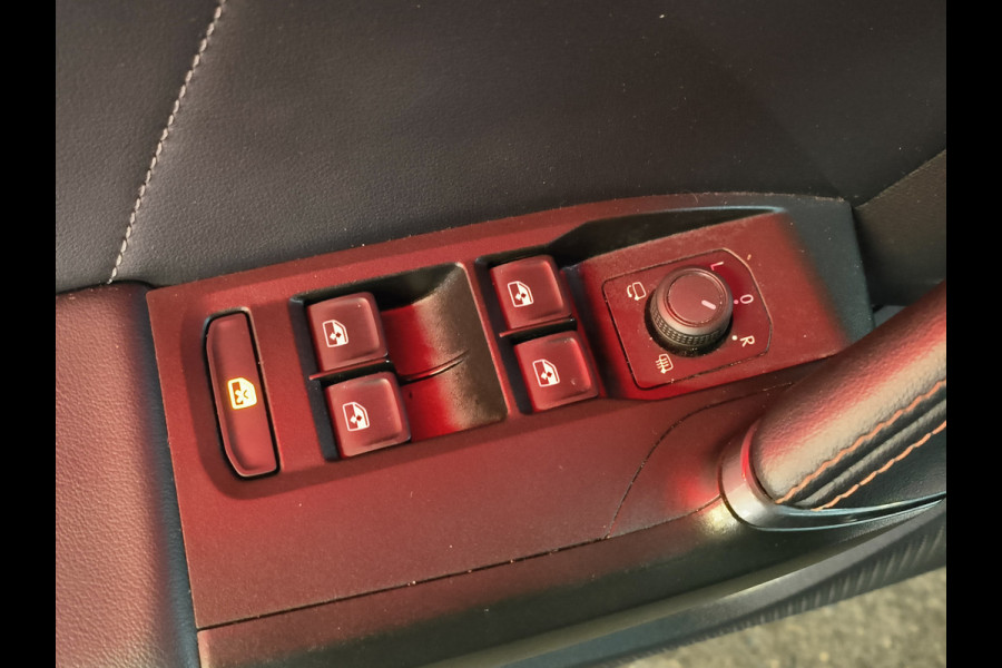 CUPRA Formentor 1.4 TSI e-Hybrid Essential DGS6 uit 2023 Rijklaar + 12 maanden Bovag-garantie Henk Jongen Auto's in Helmond,  al 50 jaar service zoals 't hoort!