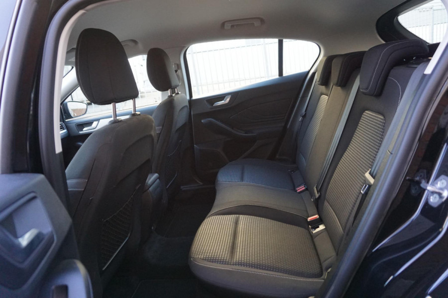 Ford Focus 1.0 EcoB. 125pk Edition Business/Dealeronderhouden /Rijklaarprijs incl.Garantie.