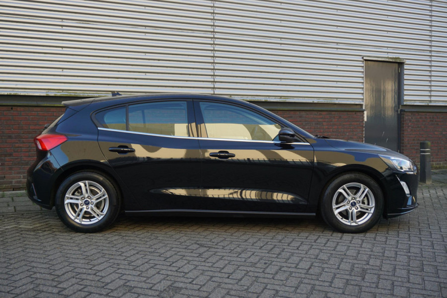 Ford Focus 1.0 EcoB. 125pk Edition Business/Dealeronderhouden /Rijklaarprijs incl.Garantie.