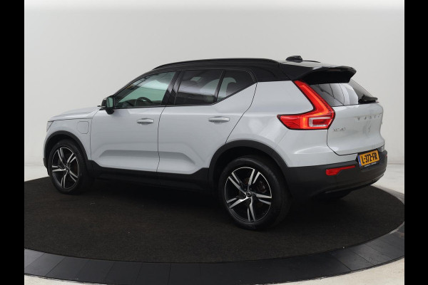Volvo XC40 1.5 T4 Recharge R Design | Adaptive cruise | Harman/Kardon | Carplay | Navigatie | Keyless | Full LED | Verwarmde voorruit | Parkeerhulp | PHEV | Plug In