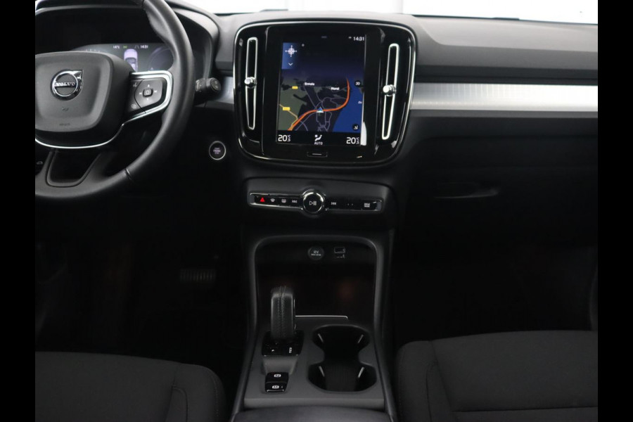 Volvo XC40 1.5 T4 Recharge R Design | Adaptive cruise | Harman/Kardon | Carplay | Navigatie | Keyless | Full LED | Verwarmde voorruit | Parkeerhulp | PHEV | Plug In