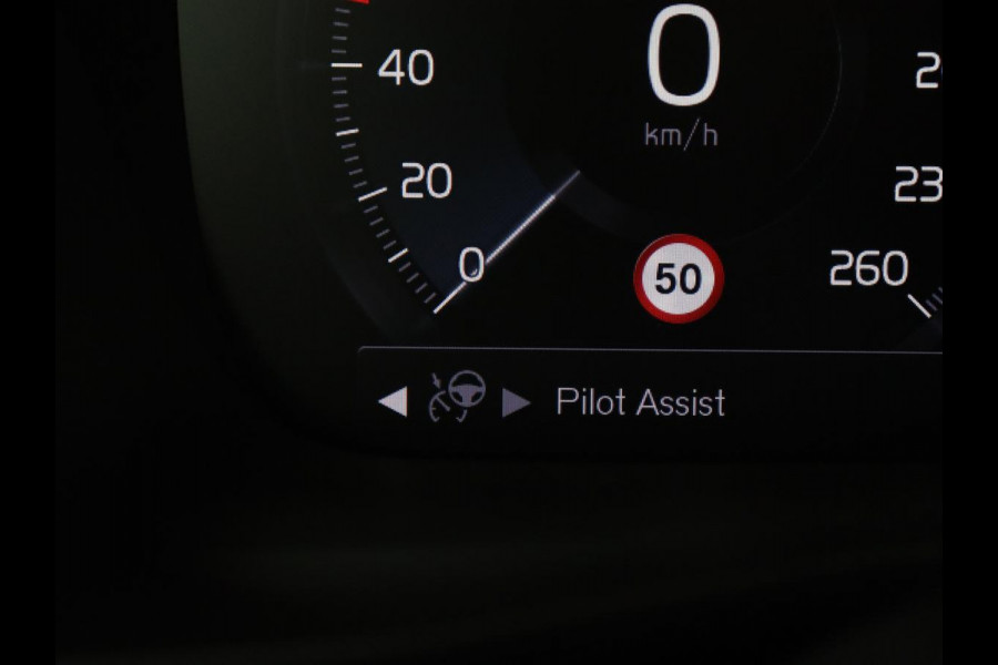 Volvo XC40 1.5 T4 Recharge R Design | Adaptive cruise | Harman/Kardon | Carplay | Navigatie | Keyless | Full LED | Verwarmde voorruit | Parkeerhulp | PHEV | Plug In