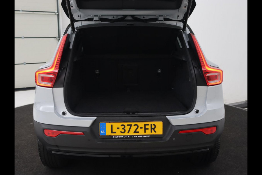 Volvo XC40 1.5 T4 Recharge R Design | Adaptive cruise | Harman/Kardon | Carplay | Navigatie | Keyless | Full LED | Verwarmde voorruit | Parkeerhulp | PHEV | Plug In
