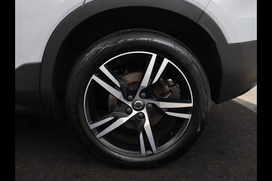 Volvo XC40 1.5 T4 Recharge R Design | Adaptive cruise | Harman/Kardon | Carplay | Navigatie | Keyless | Full LED | Verwarmde voorruit | Parkeerhulp | PHEV | Plug In