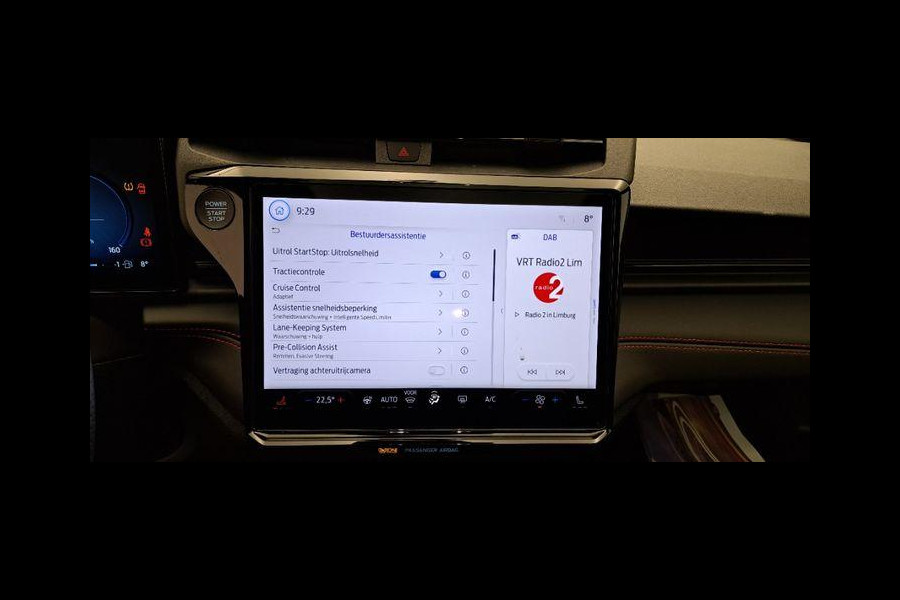 Ford Puma 1.0 EcoBoost Hybrid ST-Line 125pk | Winterpack | Driver Assistance Pack | Trekhaak afneembaar | Panorama dak | Matrix Led | 19 inch licht metaal | Reserve wiel | Comfort Pack