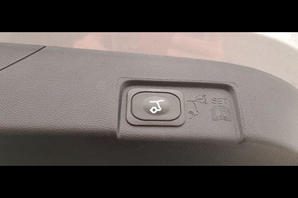 Ford Puma 1.0 EcoBoost Hybrid ST-Line 125pk | Winterpack | Driver Assistance Pack | Trekhaak afneembaar | Panorama dak | Matrix Led | 19 inch licht metaal | Reserve wiel | Comfort Pack