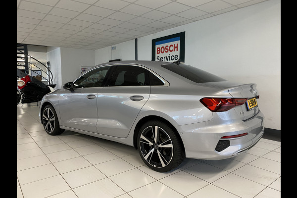 Audi A3 Limousine 35 TFSI Business edition Adaptieve cruise contr. + Parkeerassistent
