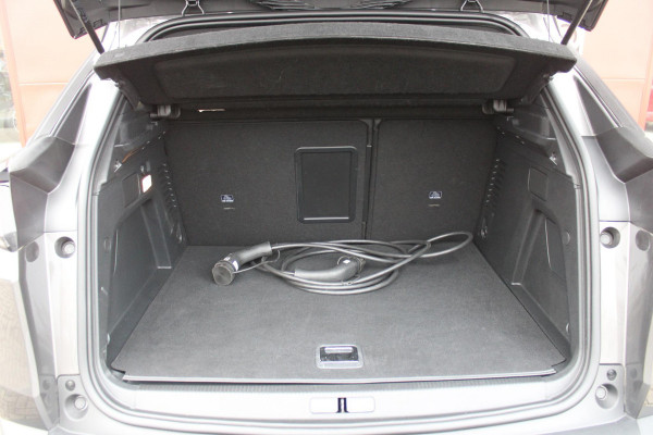 Peugeot 3008 1.6 HYbrid 180PK ALLURE PACK BUSINESS | STOEL VERWARMING | APPLE CARPLAY/ANDROID AUTO | NAVIGATIE | ACHTERUITRIJ CAMERA | KEYLESS ENTRY/START | LICHTMETALEN VELGEN 18" | DAB+ RADIO | LED KOPLAMPEN | CRUISE CONTROL | CLIMATE CONTROL |