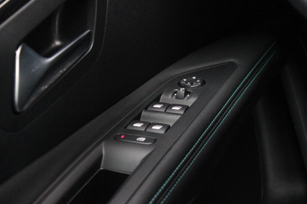 Peugeot 3008 1.6 HYbrid 180PK ALLURE PACK BUSINESS | STOEL VERWARMING | APPLE CARPLAY/ANDROID AUTO | NAVIGATIE | ACHTERUITRIJ CAMERA | KEYLESS ENTRY/START | LICHTMETALEN VELGEN 18" | DAB+ RADIO | LED KOPLAMPEN | CRUISE CONTROL | CLIMATE CONTROL |