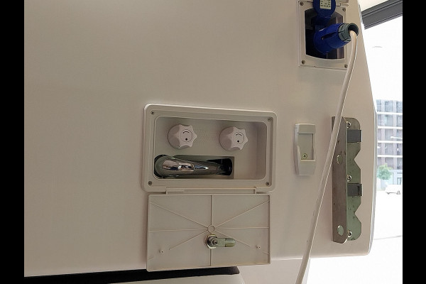 Toyota Hilux Camper 2.4 D-4D Dubbele Cabine Cool Comfort (ex.BTW) UNIEK IN NL