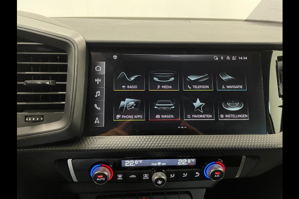 Audi A1 Sportback 1.0 TFSI Sportback AUT NAV Navigatie Apple Carplay/Android Auto Parkeersensoren Cruise Control Climate Control Lichtmetalen velgen