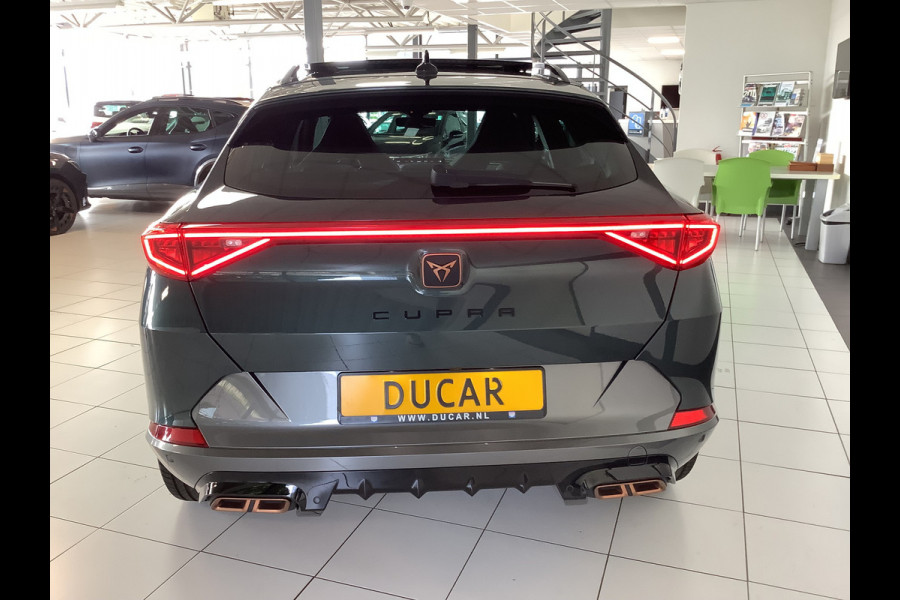 CUPRA Formentor 1.4 e-Hybrid VZ Performance 245 PK Panodak, Camera
