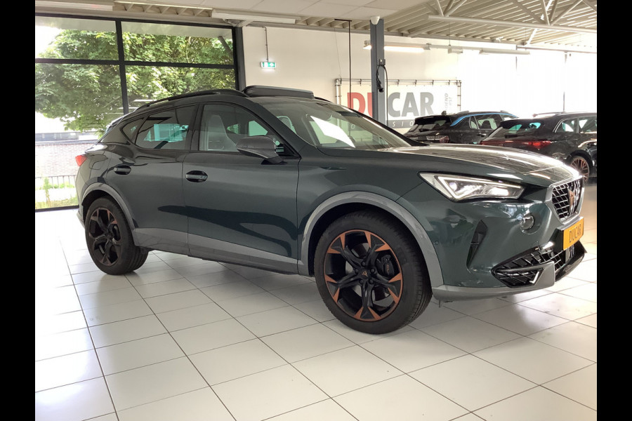 CUPRA Formentor 1.4 e-Hybrid VZ Performance 245 PK Panodak, Camera