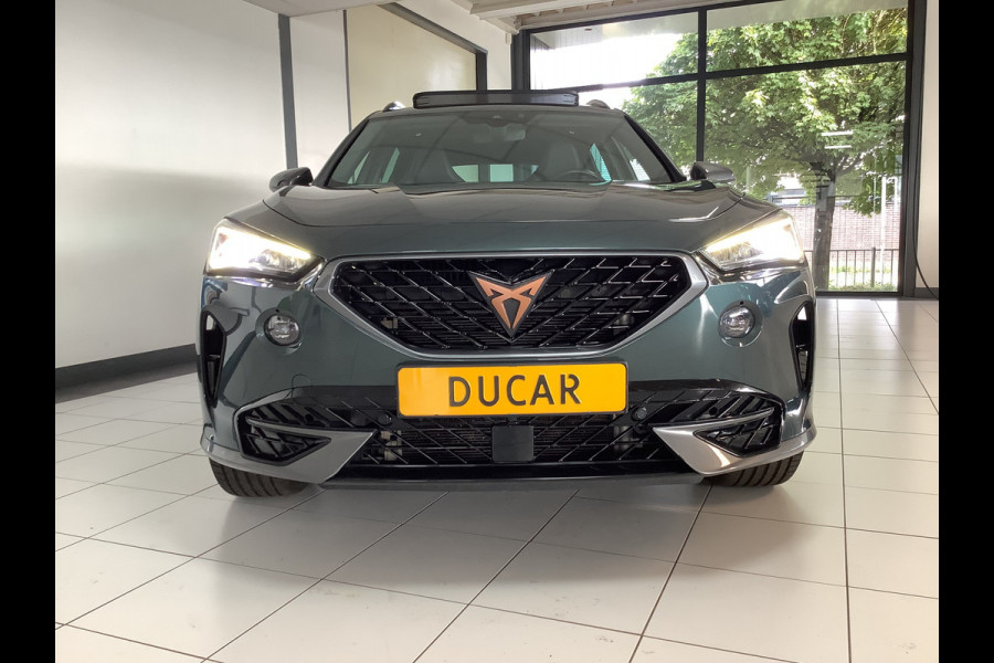 CUPRA Formentor 1.4 e-Hybrid VZ Performance 245 PK Panodak, Camera