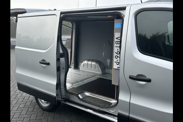 Opel Vivaro 1.6 CDTI 126 PK / L1H1 / 1e EIG. / TREKHAAK / ACHTERKLEP / AIRCO / CRUISE / NAVI / CAMERA / BLUETOOTH