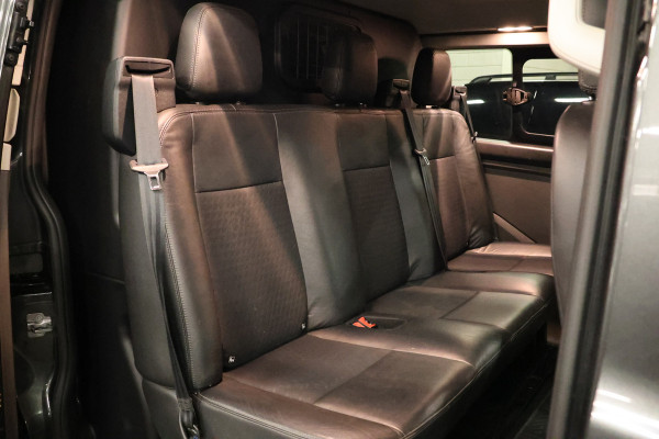 Ford Transit Custom 310 2.0 TDCI Sport DC 170 PK | Navigatie | Camera | CarPlay | Blind Spot | Alarm Klasse 3 | Rijstrooksensor | Trekhaak | L+R Schuifdeur | Maxton spoilerkit | Dubbel cabine | NAP Logisch | NL Auto | Nieuwe APK