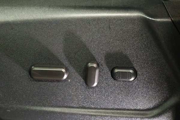 Ford Transit Custom 310 2.0 TDCI Sport DC 170 PK | Navigatie | Camera | CarPlay | Blind Spot | Alarm Klasse 3 | Rijstrooksensor | Trekhaak | L+R Schuifdeur | Maxton spoilerkit | Dubbel cabine | NAP Logisch | NL Auto | Nieuwe APK