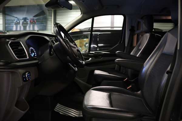 Ford Transit Custom 310 2.0 TDCI Sport DC 170 PK | Navigatie | Camera | CarPlay | Blind Spot | Alarm Klasse 3 | Rijstrooksensor | Trekhaak | L+R Schuifdeur | Maxton spoilerkit | Dubbel cabine | NAP Logisch | NL Auto | Nieuwe APK