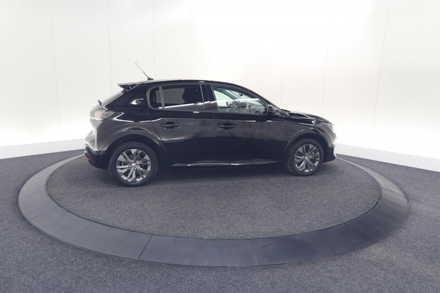 Peugeot e-208 EV Allure 50 kWh | 3 Fase Laadfunctie | Parkeersensoren | Apple Carplay