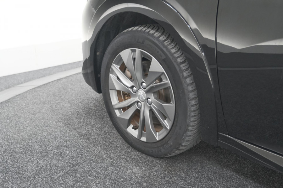 Peugeot e-208 EV Allure 50 kWh | 3 Fase Laadfunctie | Parkeersensoren | Apple Carplay