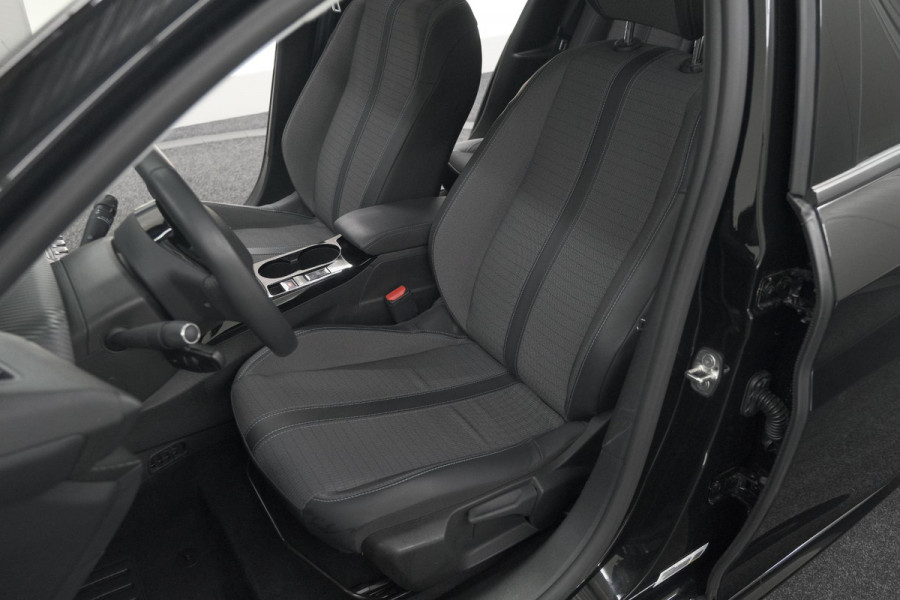 Peugeot e-208 EV Allure 50 kWh | 3 Fase Laadfunctie | Parkeersensoren | Apple Carplay