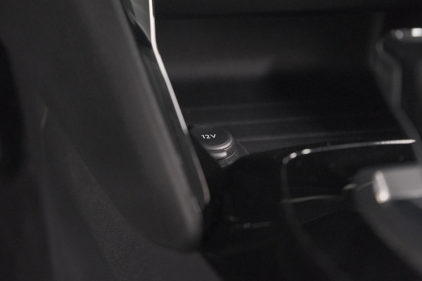 Peugeot e-208 EV Allure 50 kWh | 3 Fase Laadfunctie | Parkeersensoren | Apple Carplay